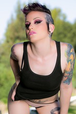 Rizzo Ford Extreme Tattooed Babe 04