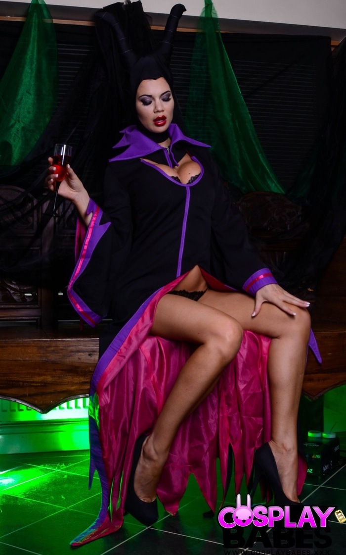 Jasmine Jae Mistress Evil