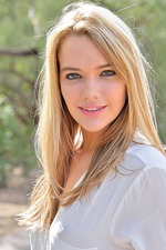 Sexy Amateur Kenna In Public 02
