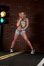 Sexy Blonde Teen Madden 08