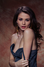 Loretta In The Studio 02