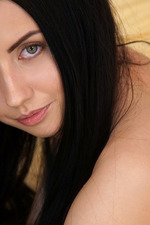 Sporty Brunette Veronica Snezna Masturbating 10