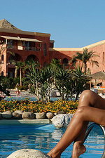 Erotic pictures of Sharon 00