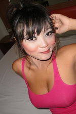 Thai girlfriend works the cock for a pussy 01