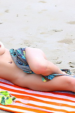 Juliana Young 05