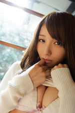 Alice Miyuki Show Big Breast 01