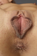 Dominika Labia Love 04