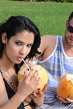 Kinky Latina Karmen Bella 01