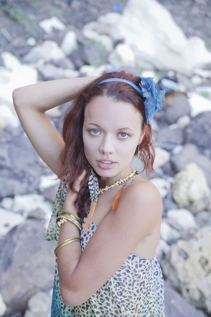 Auburn Teen Fingering On Shore