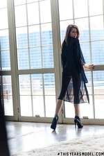 Sexy Babe Caitlin 00