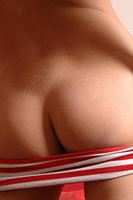 Short Haired Beauty Lima 00